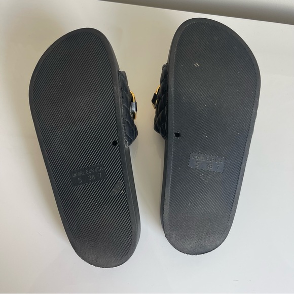 Steve Madden Black & Gold Chain Sandals - Picture 5 of 9